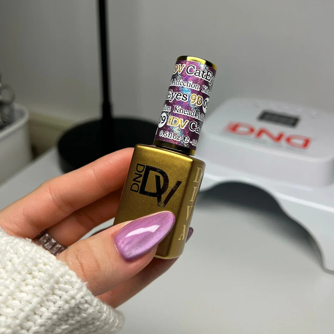 DIVA 9D Cat Eye Glassball - #09 Knead Affection